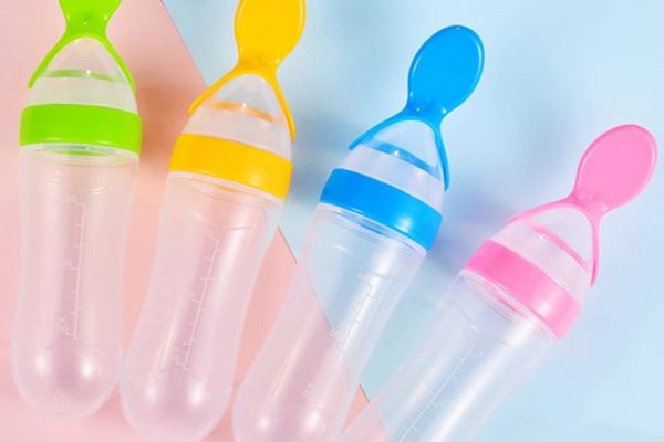 Squeezing Feeding Bottle Silicone Newborn Baby Training Rice Spoon Infant Cereal Food Supplement Feeder Safe Tableware Tools