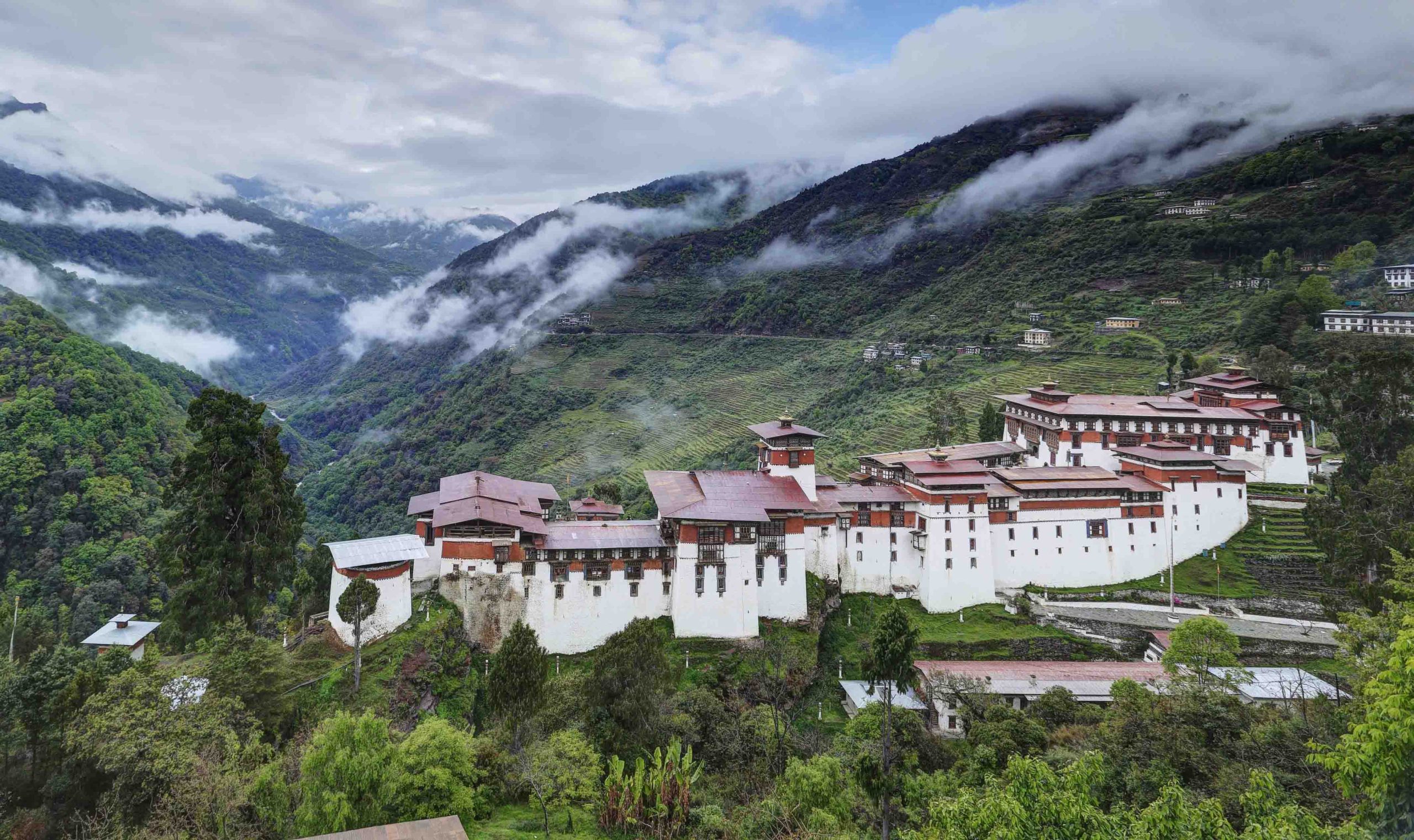 The-beautiful-dzong-of-Trongsa-Bhuatan-1