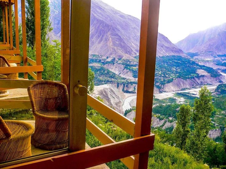 Stay Above the Clouds at Best Hotels in Hunza 2025 
